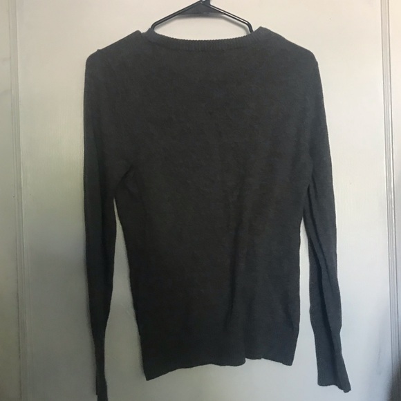 Pullover. - Picture 2 of 2